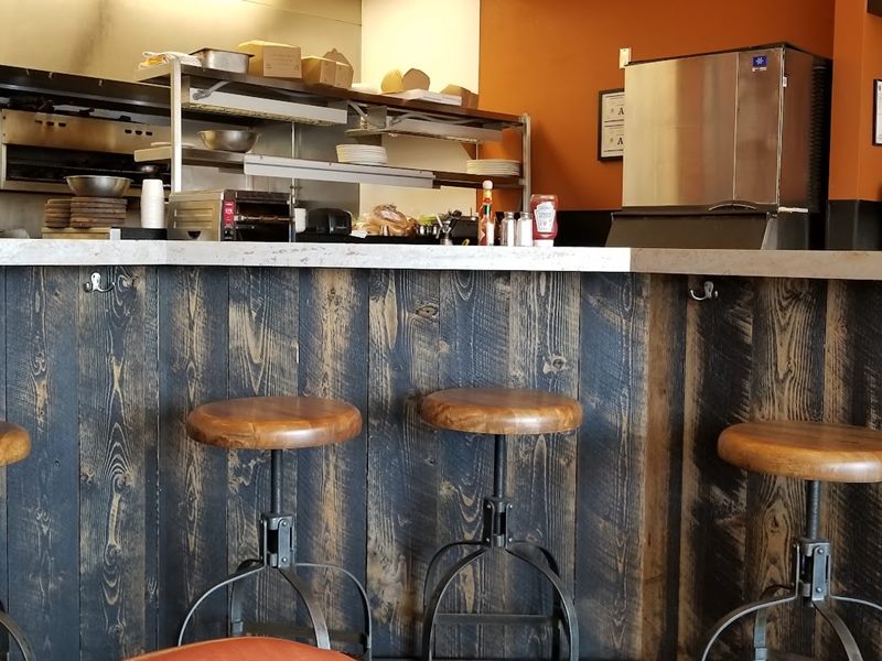 MTO Cafe Main St - Downtown interior