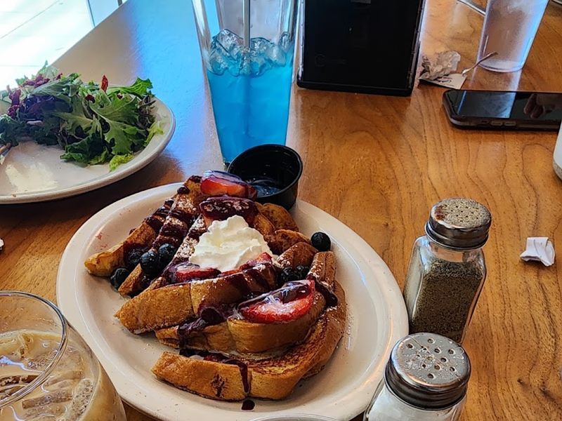 MTO Cafe Main St - Downtown food